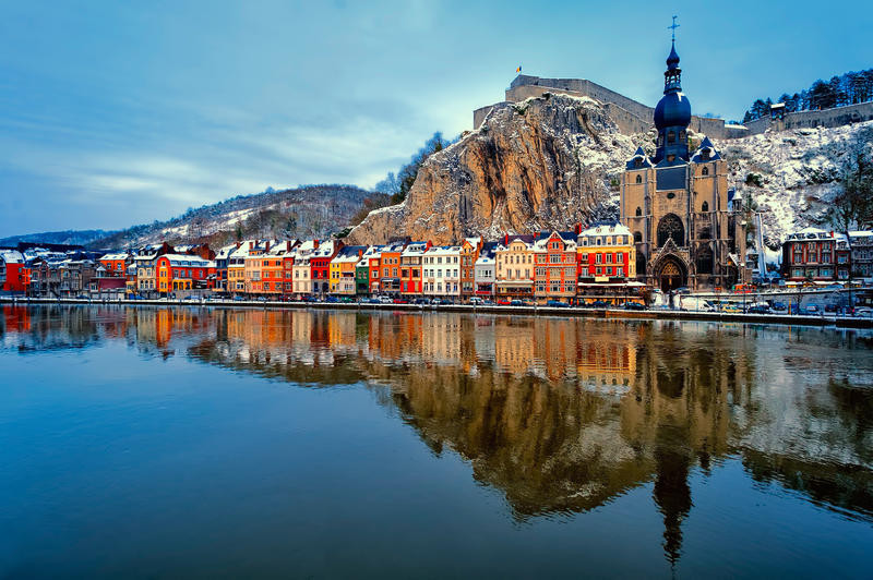 Belgien Ardennen DinatWinter AdobeStock 180247812 BorisStroujko | ARD12440